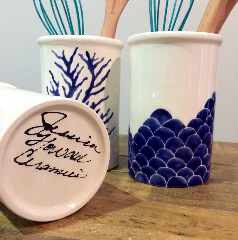 Utensil holder Blue feather ceramic utensil holder