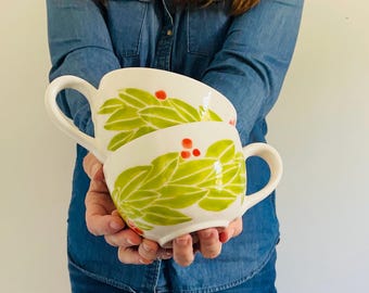 Christmas mugs, ceramic 20 ounce mugs, green and red wreath, set of two