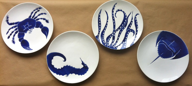 Set of 4 navy blue, nautical, beach themed ceramic dinner plates in horse shoe crab, octopus, blue crab and sea horse image 4