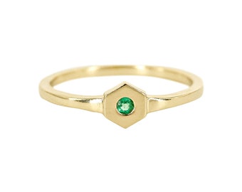 May Birthstone Hexagon Ring - Emerald