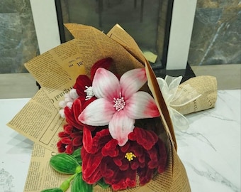 Flores hechas con limpiapipas. Ramo de flores hecho a mano con alambre de chenilla. Regalo de cumpleaños para papá.