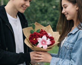 Pijpenrager bloemen. Handgemaakt bloemboeket van chenilledraad. Cadeau tienermeisje