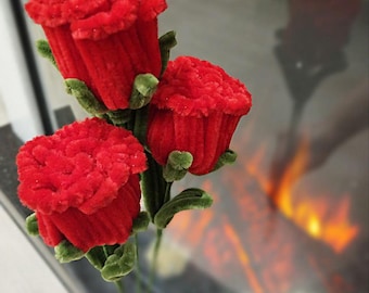 henillebloemen. Handgemaakte kunstrozen. Nep bloemboeket. Vintage cadeau