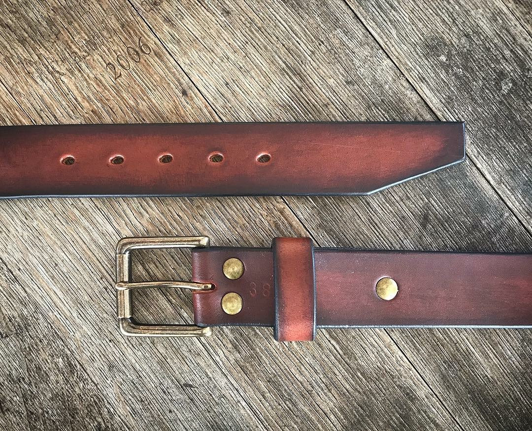 CTM Men's Big & Tall Burnished Leather Belt - 1.5" Wide, Removable Buckle, Distressed Brown