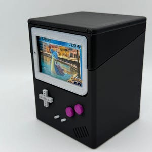 Caja de baraja retro para cartas coleccionables. Capacidad para más de 100 cartas. Caja de almacenamiento para juegos de cartas coleccionables (TCG, CCG).