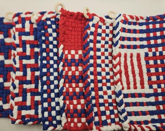 Agarraderas patrióticas grandes de 8" hechas a mano, 100 % algodón. Preciosas y únicas agarraderas del Día de la Independencia para la cocina o como regalo. Cantidad: 1