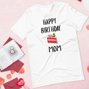 Alles Gute zum Geburtstag Mama T-Shirt, niedliches Geburtstagsgeschenk für Mama, grafisches T-Shirt für Frauen, Muttertagsgeschenk, personalisiertes Mama Shirt, beste Mama aller Zeiten