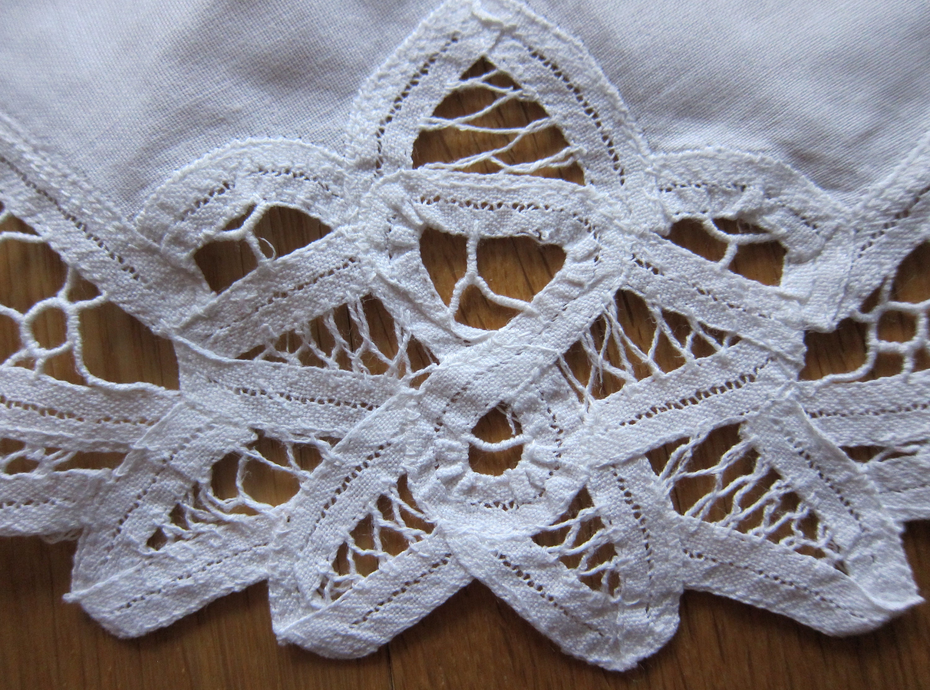 Handmade Battenburg Lace Doily 14" Round White Cotton 
