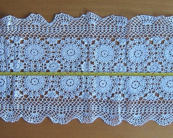 1 piece - Lovely Oblong / Rectangle Crochet Table runner / Doilies - White - 16 x 52.5 inches - 100% cotton (Vintage, Brand new, Old stock)