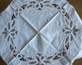 36 inch - Round Battenburg Lace Table Cloth - White - 100% Cotton (Vintage, Brand New, Old Stock)