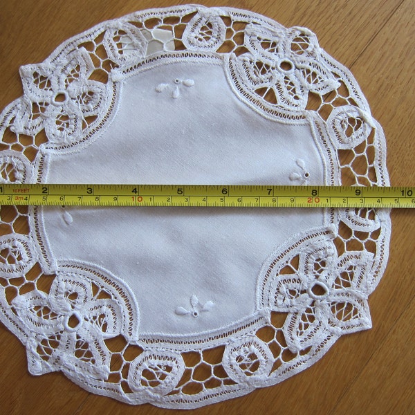 2 pieces - White Battenburg Lace - 10 inches Round doilies (Vintage, Brand new, Old stock)