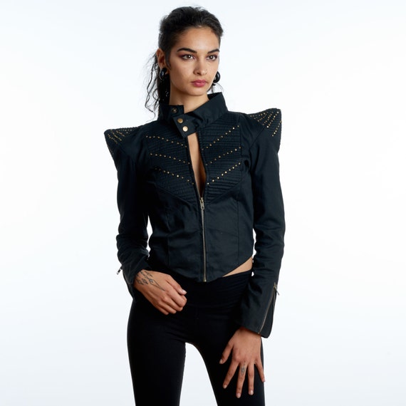 Fashionable leather jacket with shoulder pads For Comfort And