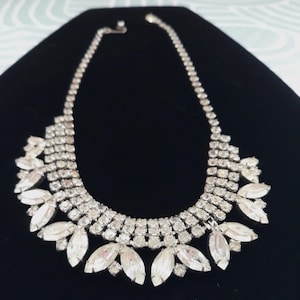Vintage Weiss Rhinestone Choker Necklace. *Read Description!