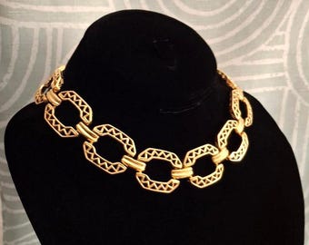 Vintage Monet Gold Tone Choker Featuring Geometric Design