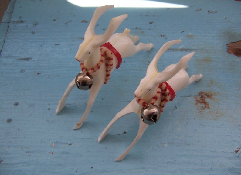 rospro plastic deer with jingle bells