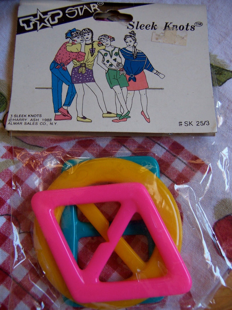 belt knot holders