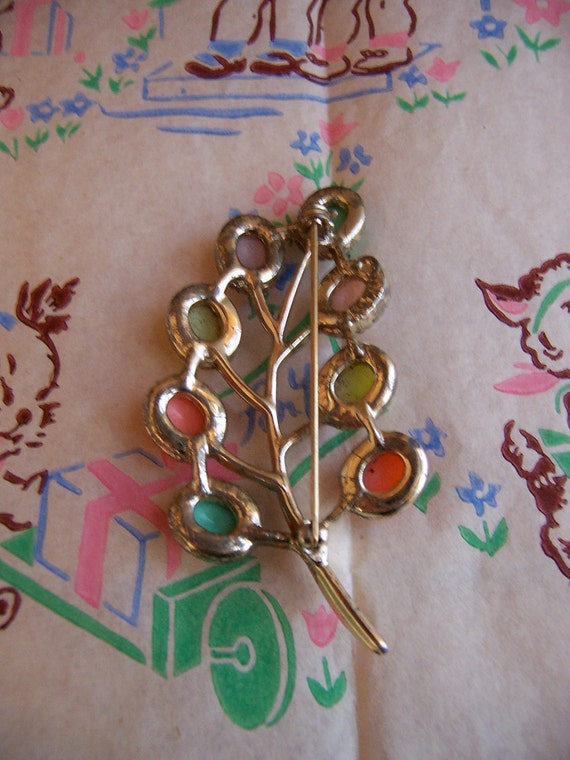 brooch / lovely multi colored sarah coventry broo… - image 3