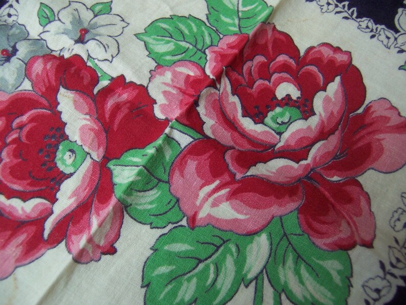 hanky / pink flowers with navy blue hanky image 3