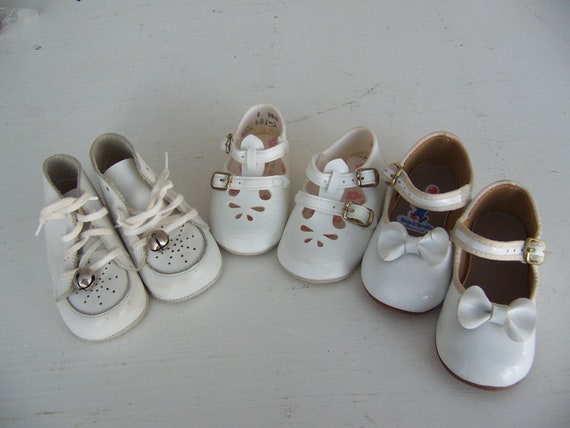 shoes / sweet little baby shoes - image 1