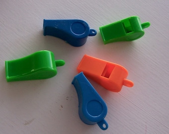 whistles / plastic whistle charms