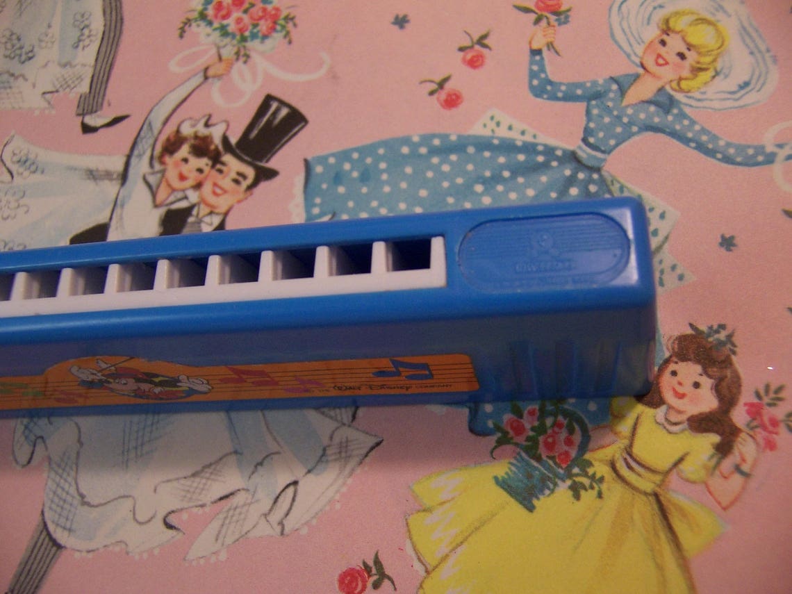 Harmonica / toy plastic walt disney harmonica Etsy.de