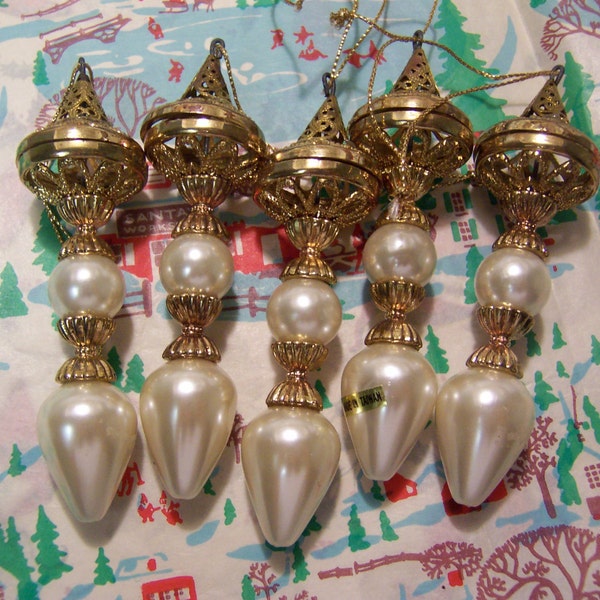 ornaments / filigree and pearl ornaments