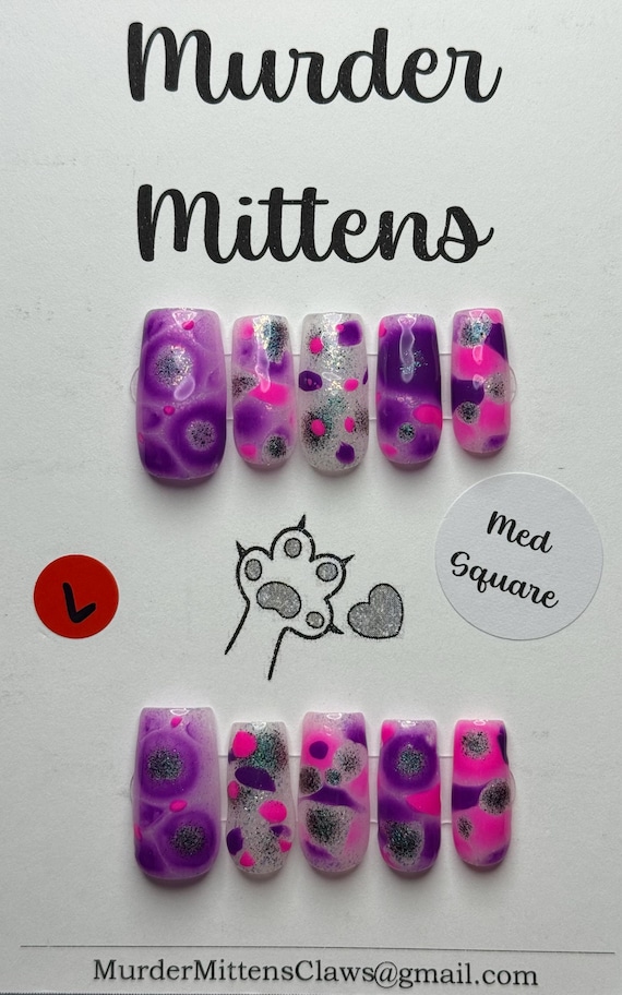 Groovy 60s; press-on nails