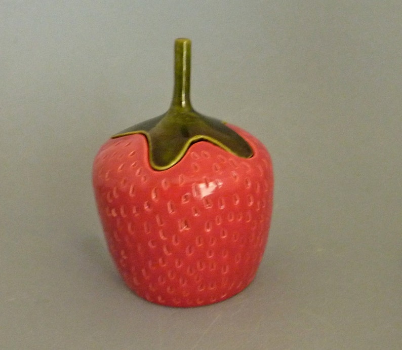 Strawberry puzzle jar image 1