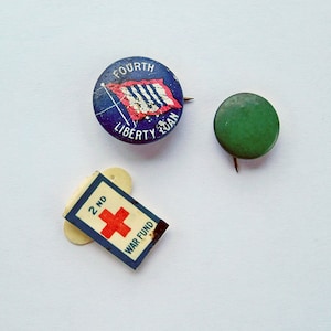 World War One U.S.A. War Bond Pins, WWI War Bond Pin Bundle, Militaria - FREE USA Shipping