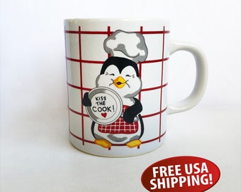 Vintage 1980s Penguin Chef Mug: "Kiss The Cook" Cartoon, Penguin Lover Gift