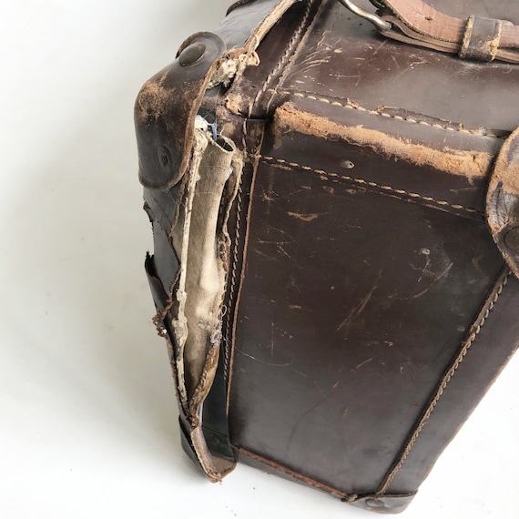 1930s-1940s Distressed Belber Leather Suitcase, S… - image 7