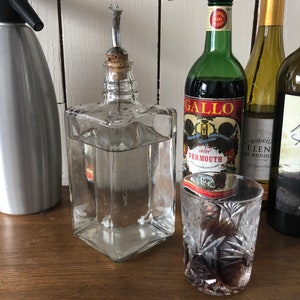 Mid-Century Liquor Decanter, Liquor Pourer, Bar Bottle with Shot Spout, Whiskey Decanter, Liquor Storage Bottle, Cocktails, Liquor Dispenser image 3