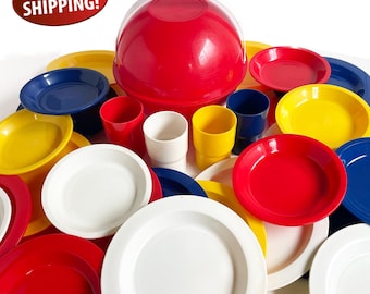 Midcentury Mod Rainbow Picnic Ball: 30 Piece Ingrid-Style Plastic Outdoor Dish and Bowl Set
