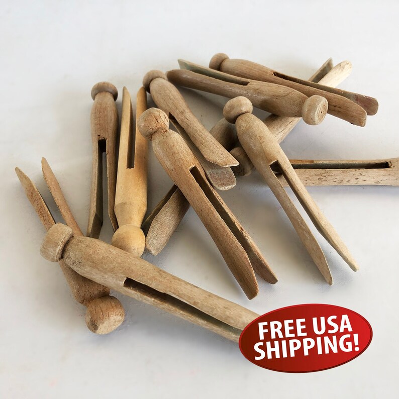 A Dozen Mid-Century Wood Clothespins Cloth Old Split Time sale Spring new work one after another Round