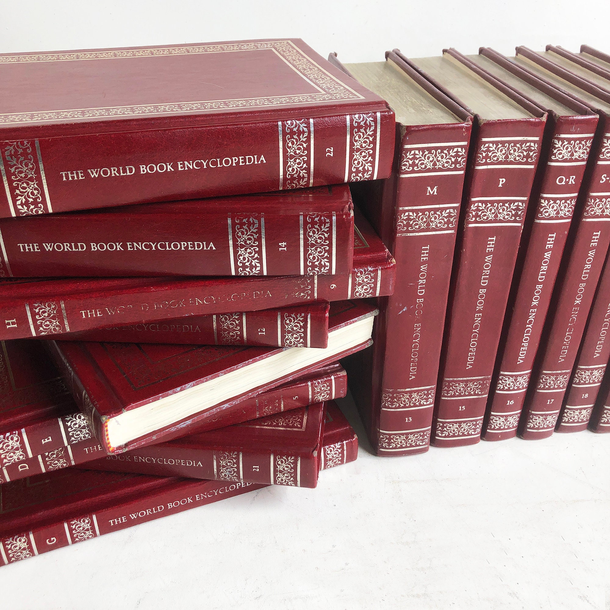 1983 World Book Encyclopedia, Individual Volumes, Red Hardcover - Etsy