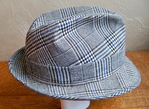 Vintage Fedora in Black, White and Blue "Sporty Y… - image 3