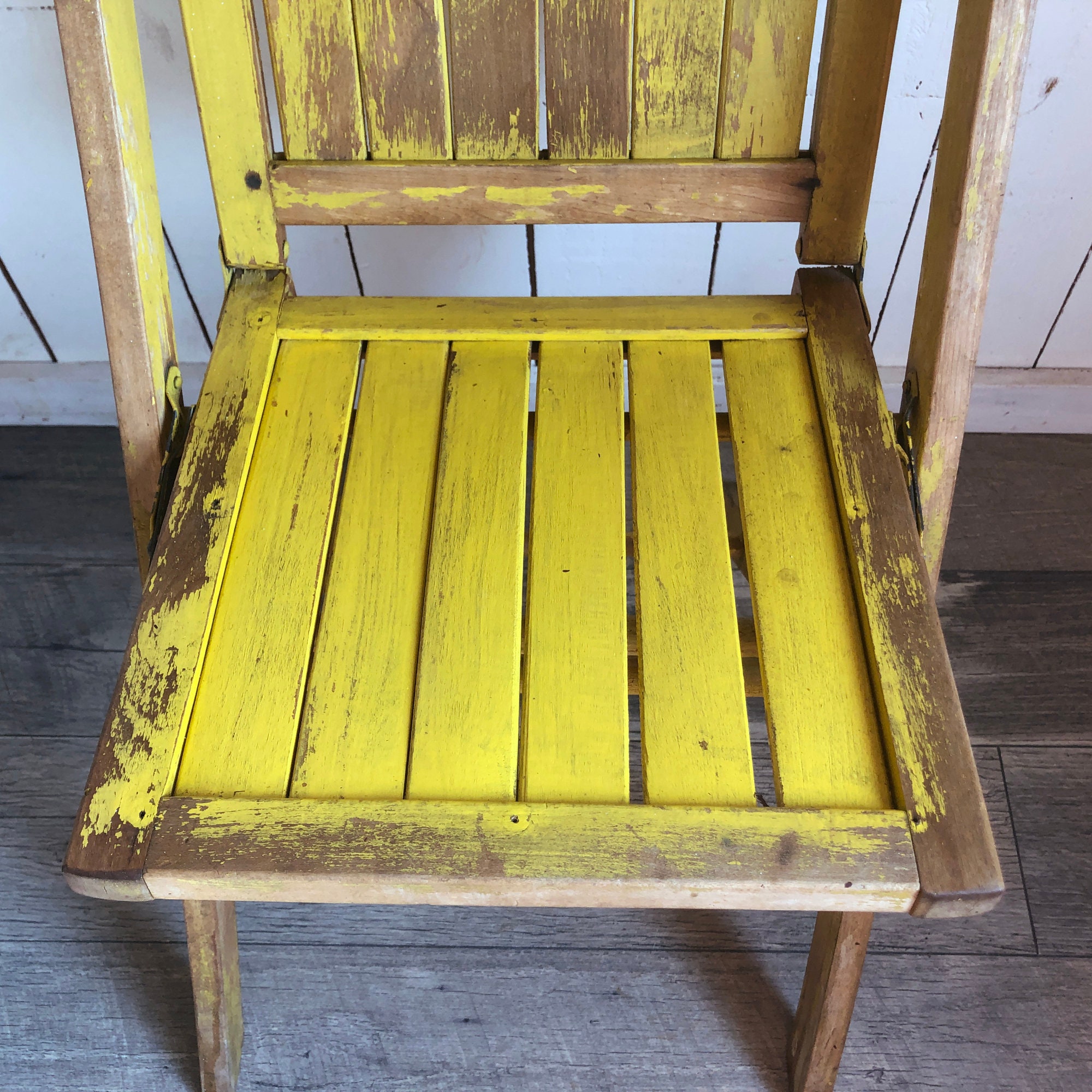 Chippy Yellow Simmons Wooden Folding Chair, Primitive Farmhouse