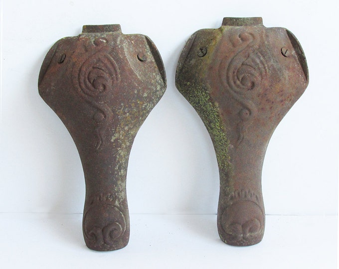 Two Old Cast Iron Wood Stove Legs Nicely Distressed With Etsy