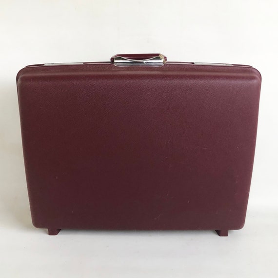 JC Penney Aspen 24" Molded Burgundy Vinyl Suitcas… - image 3