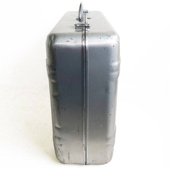 1980s Zero Halliburton 24" Suitcase, Aluminum Lug… - image 2