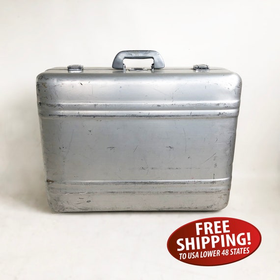 1980s Zero Halliburton 24" Suitcase, Aluminum Lug… - image 1