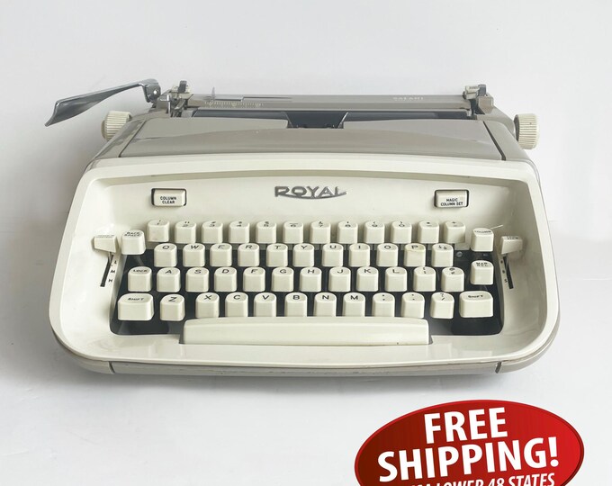 1968 Royal Safari Portable Typewriter With Rare Cursive - Script Font ...