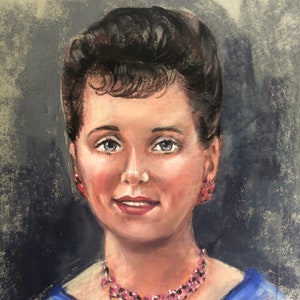 Original Midcentury Pastel Portrait of a Lovely Woman, Framed and Signed by the Artist, 1960s Portrait of a Lady image 2
