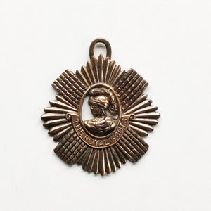 1940s-1950s Royal Scots Guard Medallion - Vintage Militaria - Royal Scots Medal, Coat of Arms
