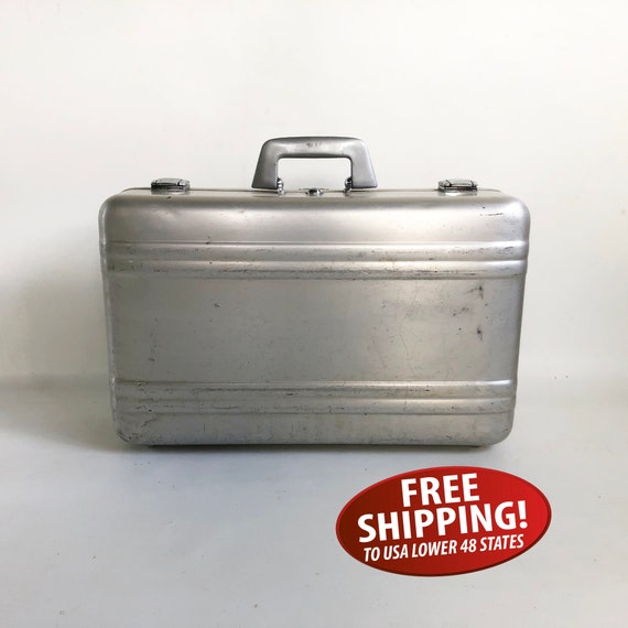 Vintage Zero Centurion Elite 20" Aluminum Suitcase