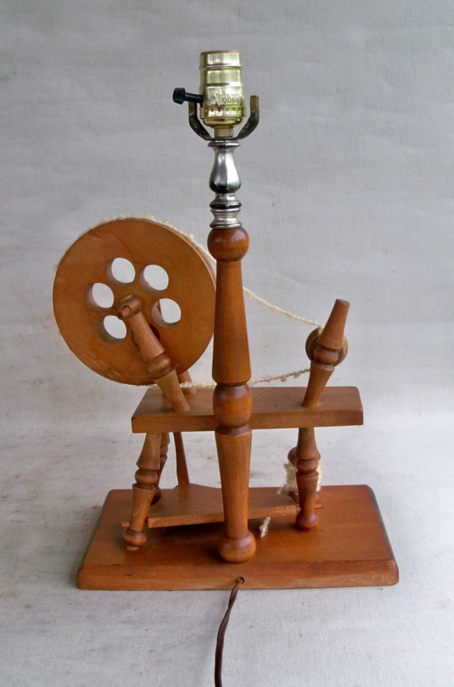 Vintage Wood Spinning Wheel Table Lamp with Working Pedal Etsy