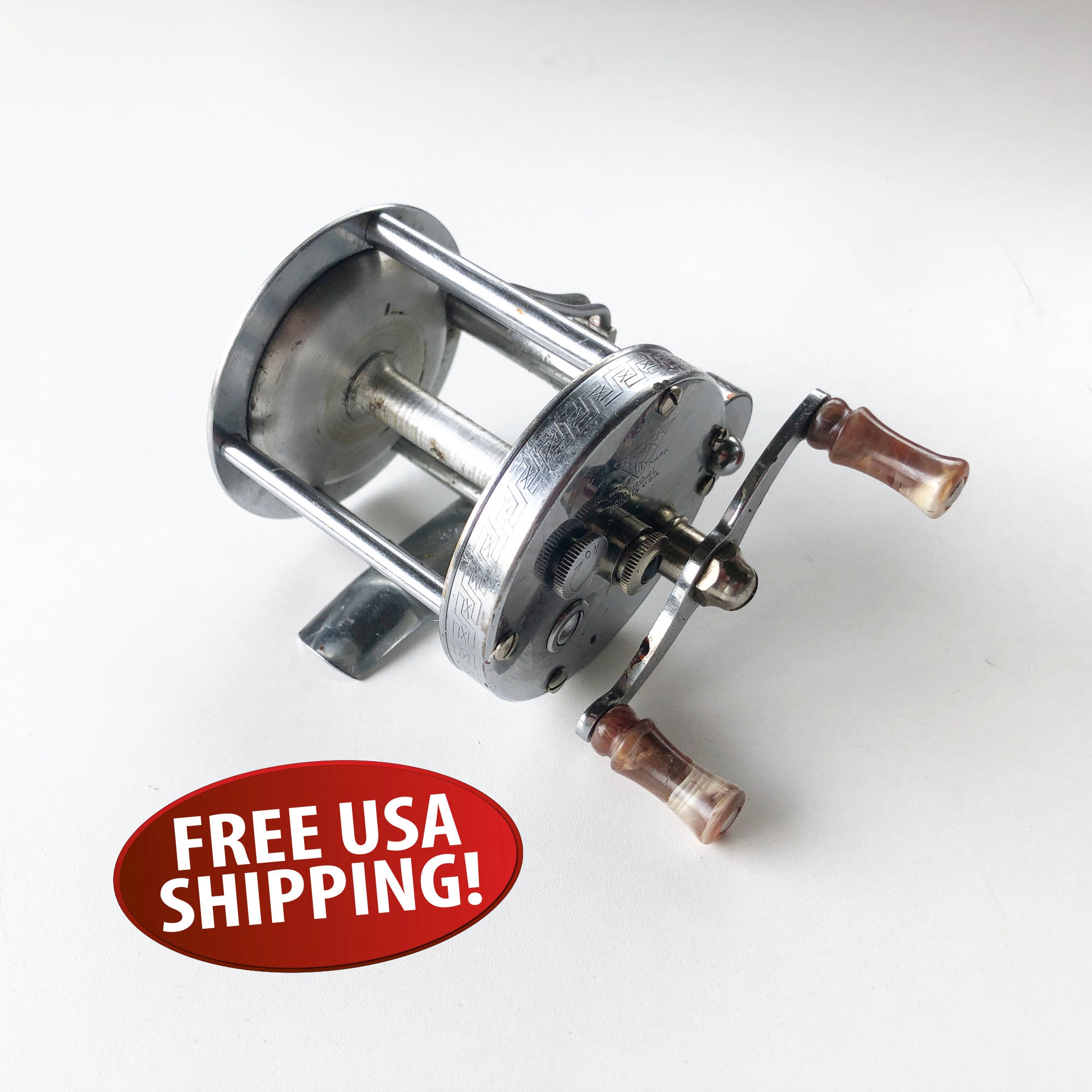 Baitcast Reel Pflueger Musky Reels 1940s-50s Pflueger Model 1894L Bait Casting Reel With Marbled Baitcast Reel Pflueger Musky Reels 1940s-50s Pflueger Model 1894L Bait Casting Reel With Marbled