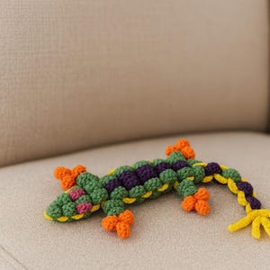 Retro 90s Beaded Lizard Keychain Pattern | DIY Craft Tutorial PDF Digital Download