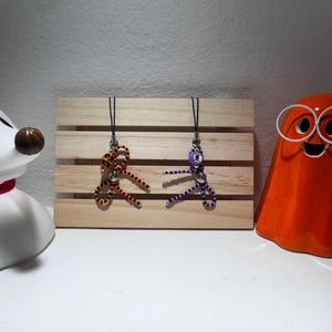 Halloween Phone Charm – Spooky Beaded Bow or Skull/Spider – Cute Halloween Gift for All – Phone Strap for iPhone & Android