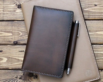 Personalized FIELD NOTES WALLET with a pen sleeve, Hand-Stitched Journal Cover in Italian Burnished Leather